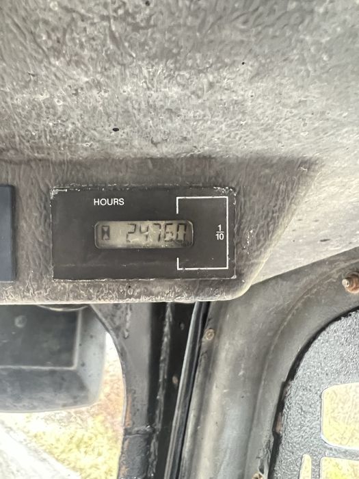 Vând miniincarcator Jcb