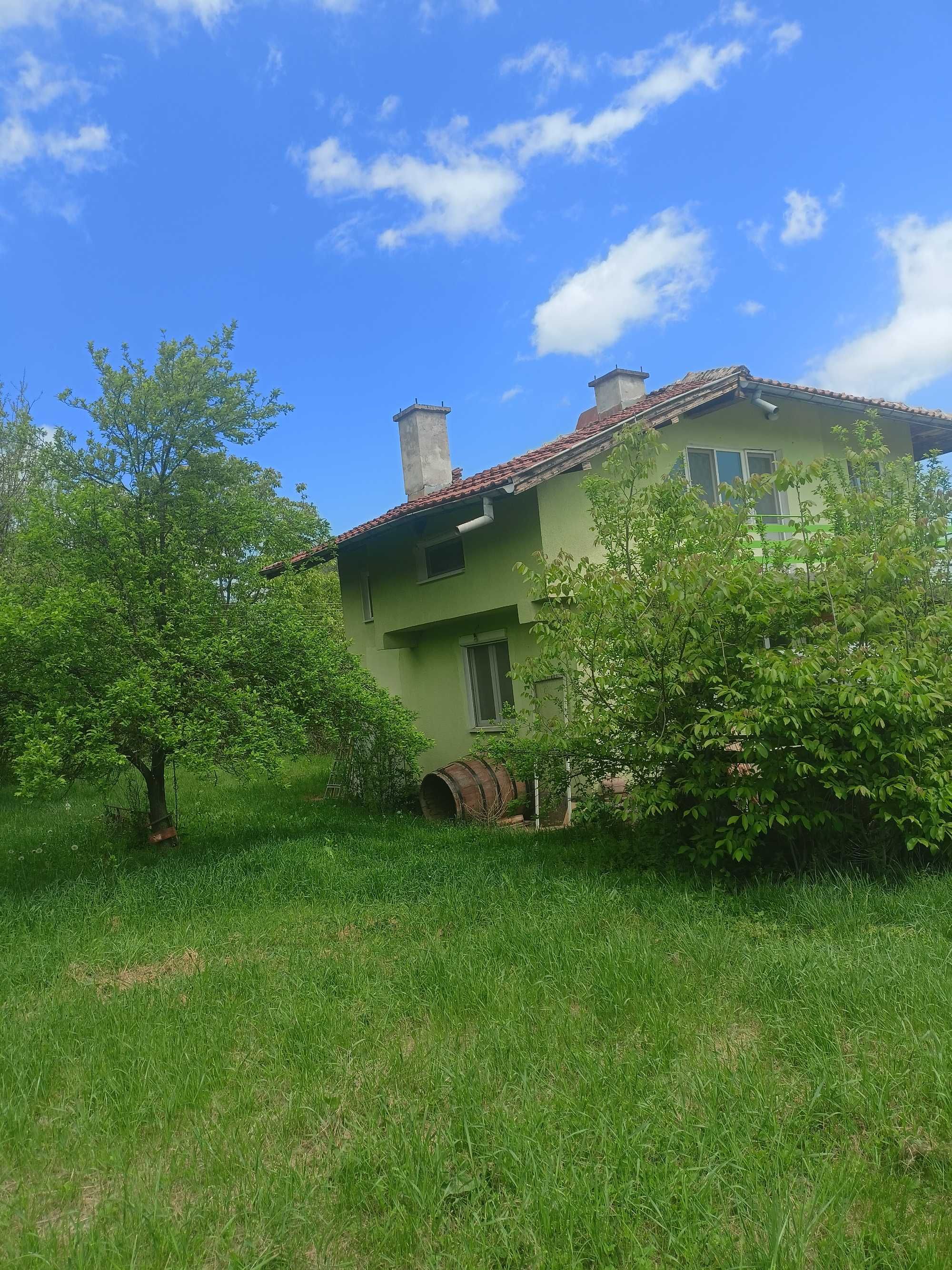 Продавам къща в село Дъбравата,обл.Ловешка.