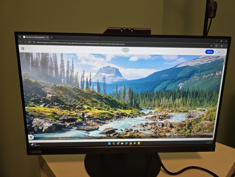 Монитор Lenovo 24 инча T24v-10