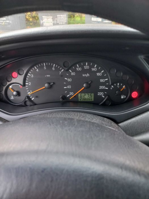 Vand Ford Focus 1,8 diesel, an fabricație 2002