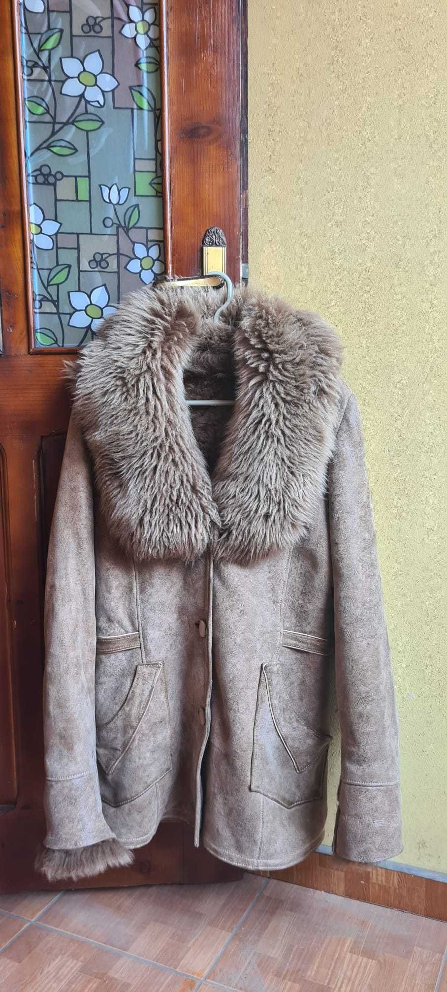 Cojoc de Orăștie îmblănit damă – călduros și elegant, stare impecabilă
