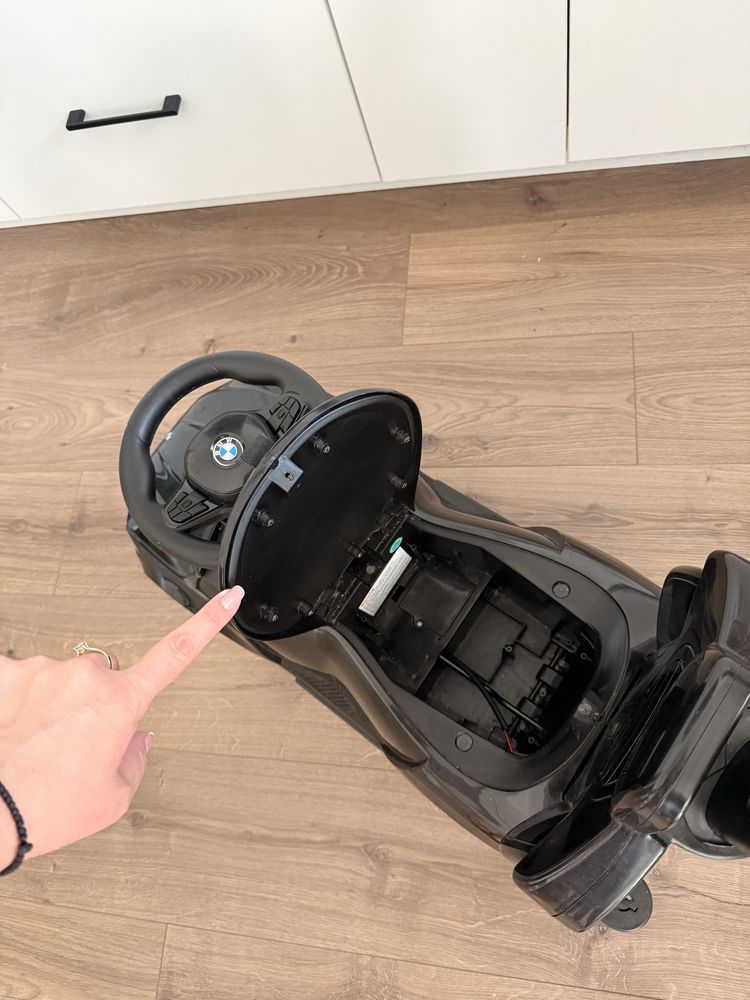 Детска количка BMW с дръжка за бутане