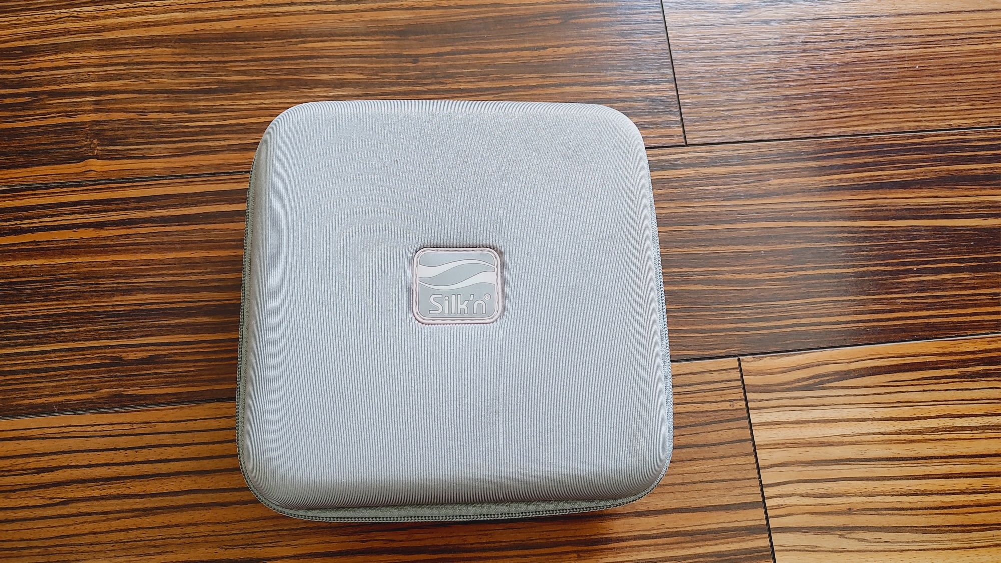 Фотоепилатор Silk'n Infinity 400 000 Bluetooth