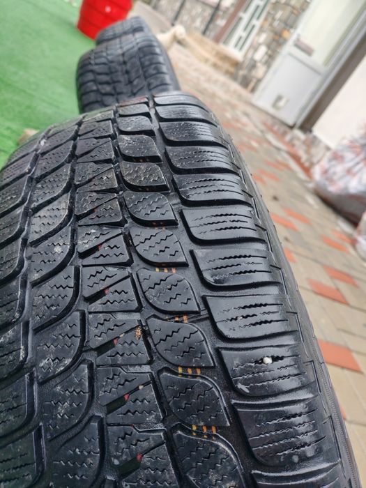 Jante DEZENT R16 cu anvelope iarna 205/60 R16