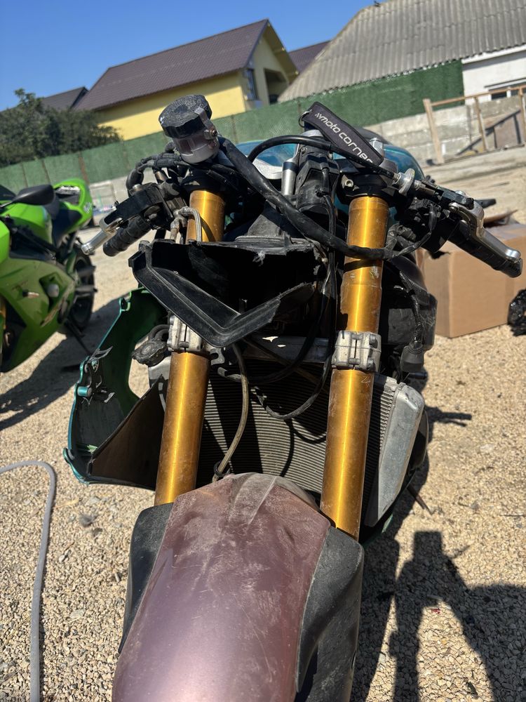 Dezmembrez Kawasaki Zx6r 2005