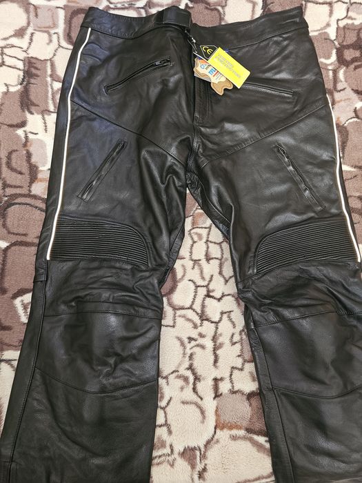 Кожени панталони за мотоциклет
