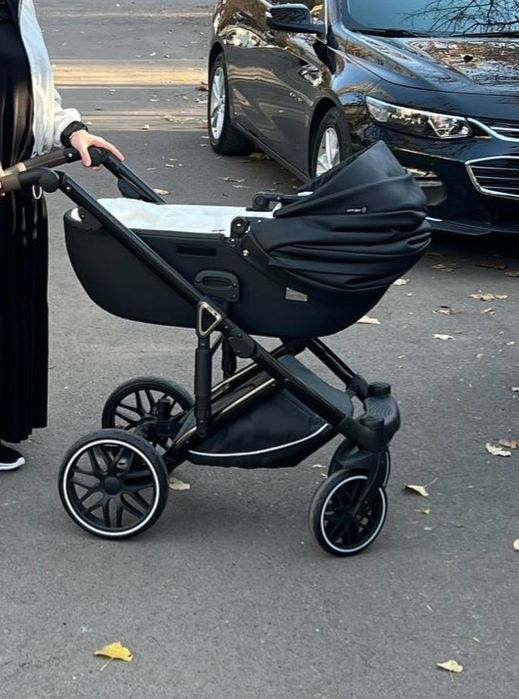 Продаётся коляска 3в 1 от бренда kadilo