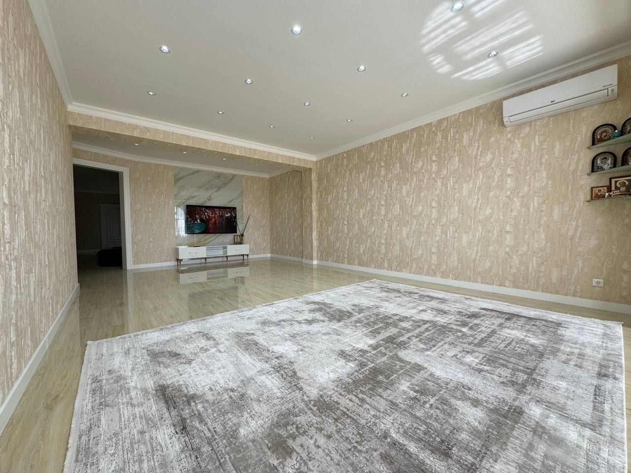 Продается 3х ком квартира в новостройке, ор-р: ЖК Skyline, 175 м²