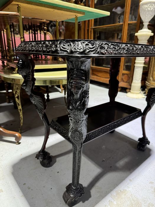 Gheridon empire din metal cu blat de lemn