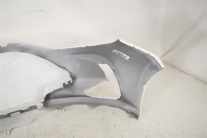 Предна броня Оригинална В добро състояние Тойота Ярис / Toyota Yaris X