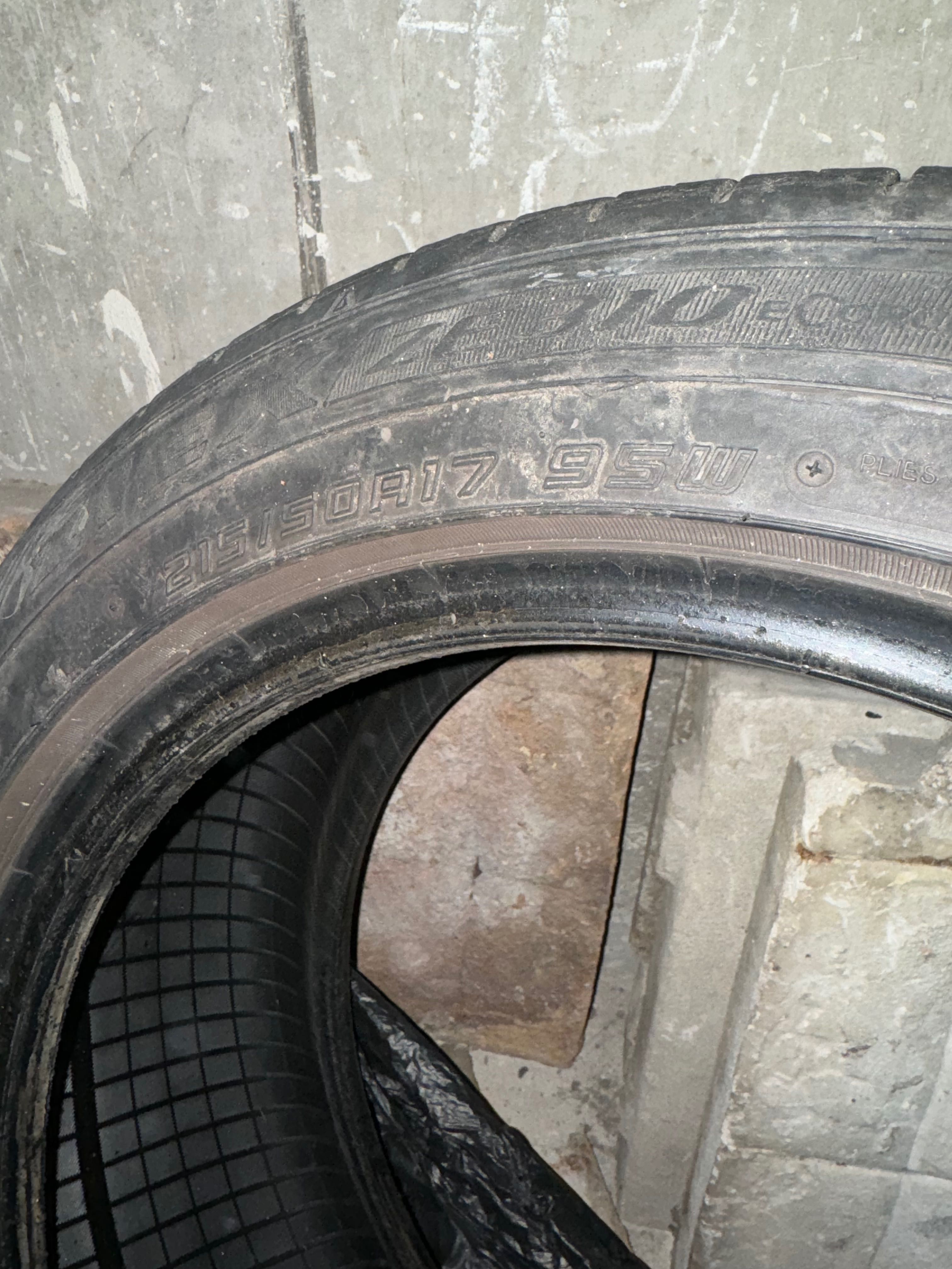 Летни гуми Falken 2 броя 215/50/17 дот 2018