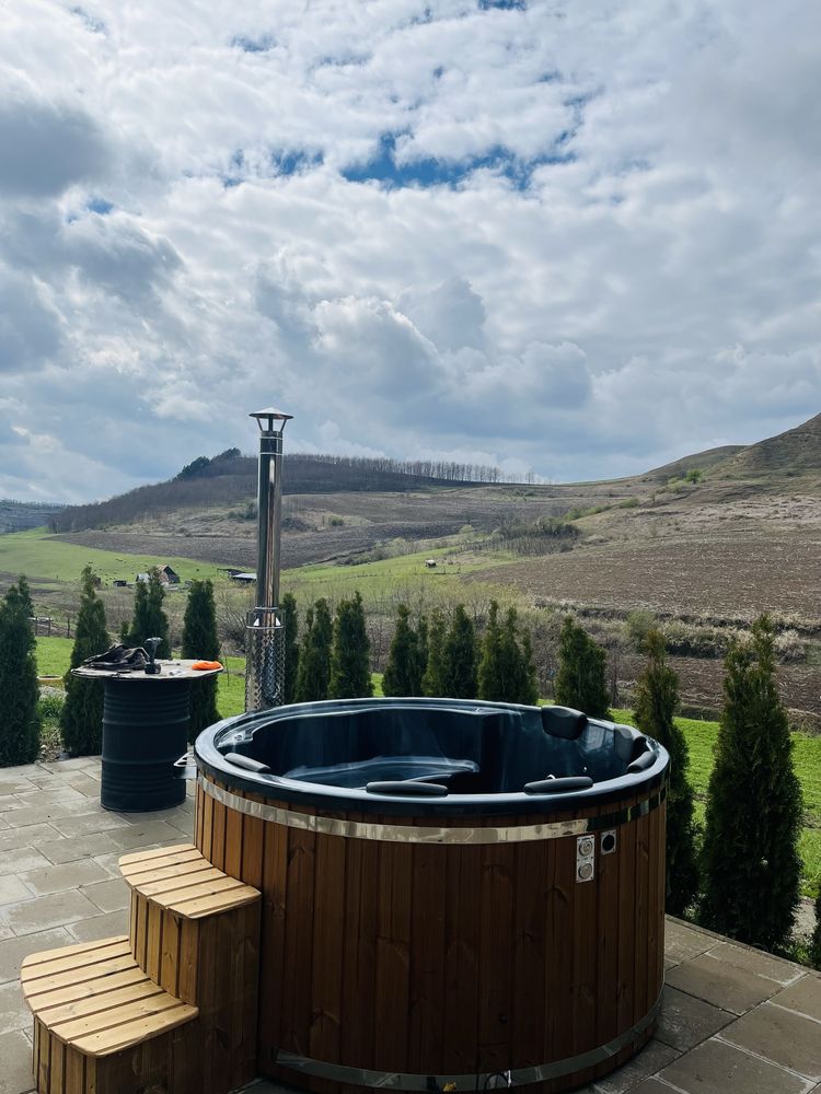 Ciubar Acrylic jacuzzi