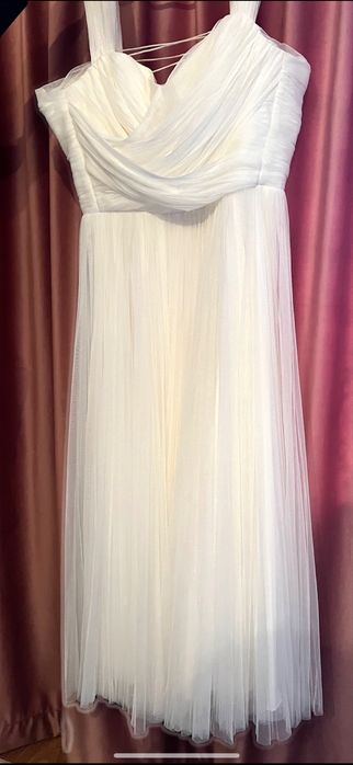 Rochie crem marca Ana Radu