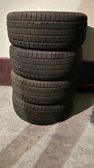 Шины зимние R 17