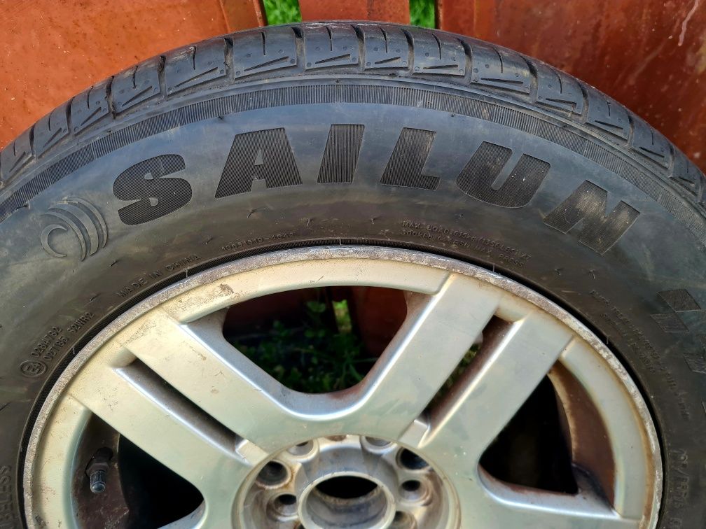 VW Passat 5 4 бр.лети джанти 15 с летни гуми Sailun Atrezzo 195/65/15