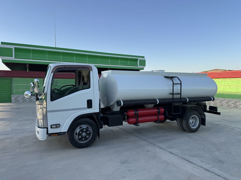 Isuzu Vadavoz 2011