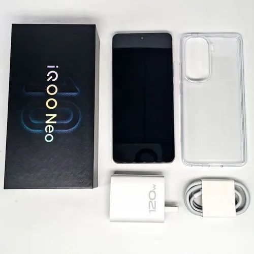 Vivo iqoo neo 10, 12/512gb,(144Гц) Oq rang. (Белый). Snap 8gen3.
