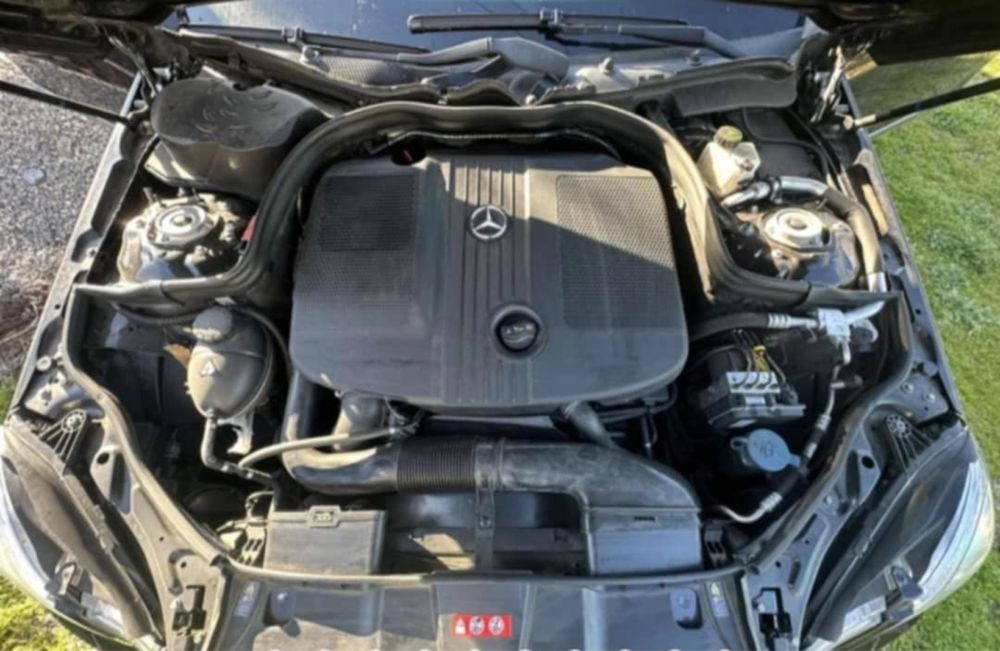 Mercedes-Benz E250 W212