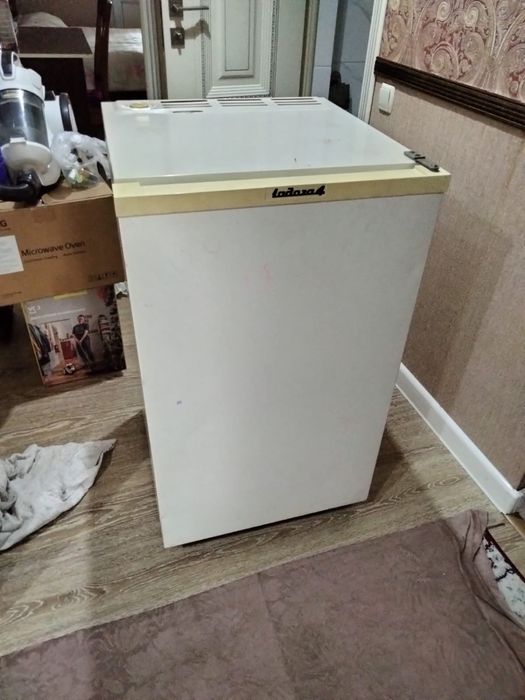 Холодильник в хорошем состоянии советский