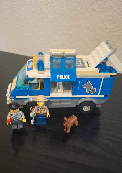 LEGO City 4441: Police Dog Van
