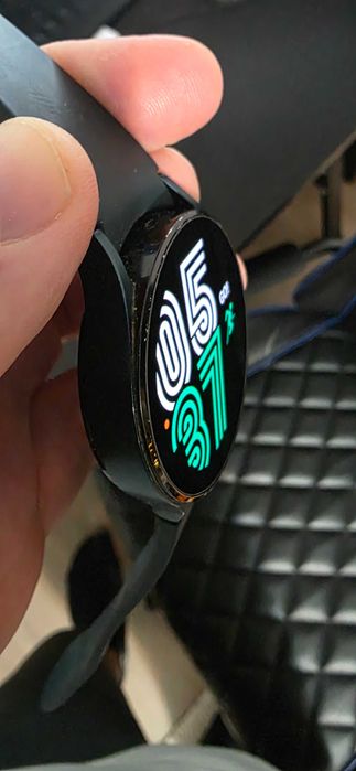 Samsung Watch 4 verde, folosit
