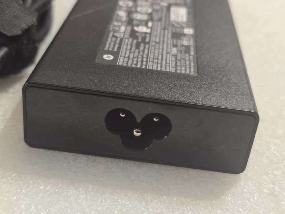 Incarcator laptop original HP 19.5 V, 7.7 A, 150W, mufa: 4.5 x 3.0mm