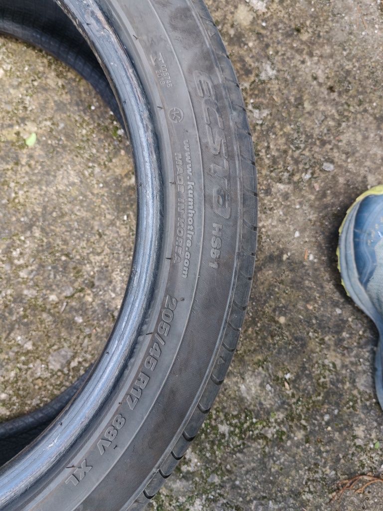 Гуми летни 205/45/17 Kumho