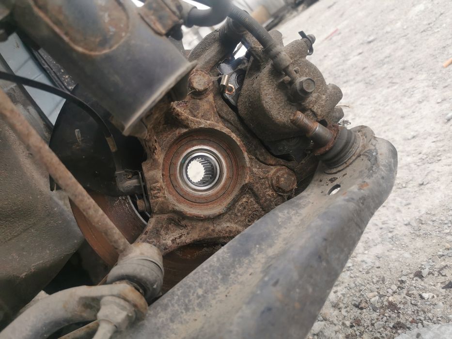 fuzeta stanga dreapta fata cu abs Hyundai i20 2014-2017