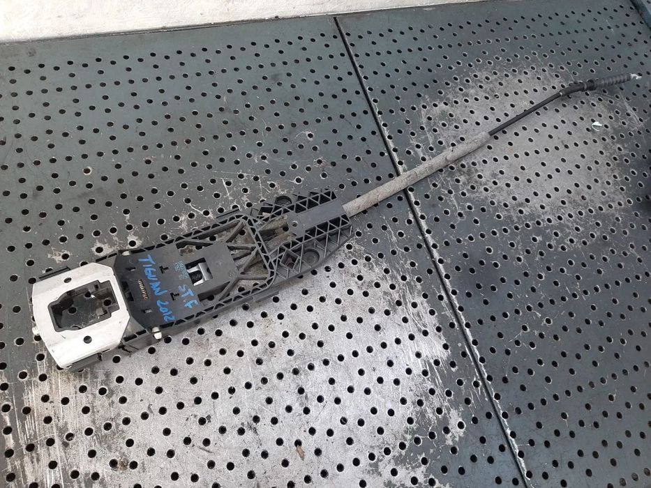 suport maner  sufa stanga fata vw tiguan 2012 5n0837885h