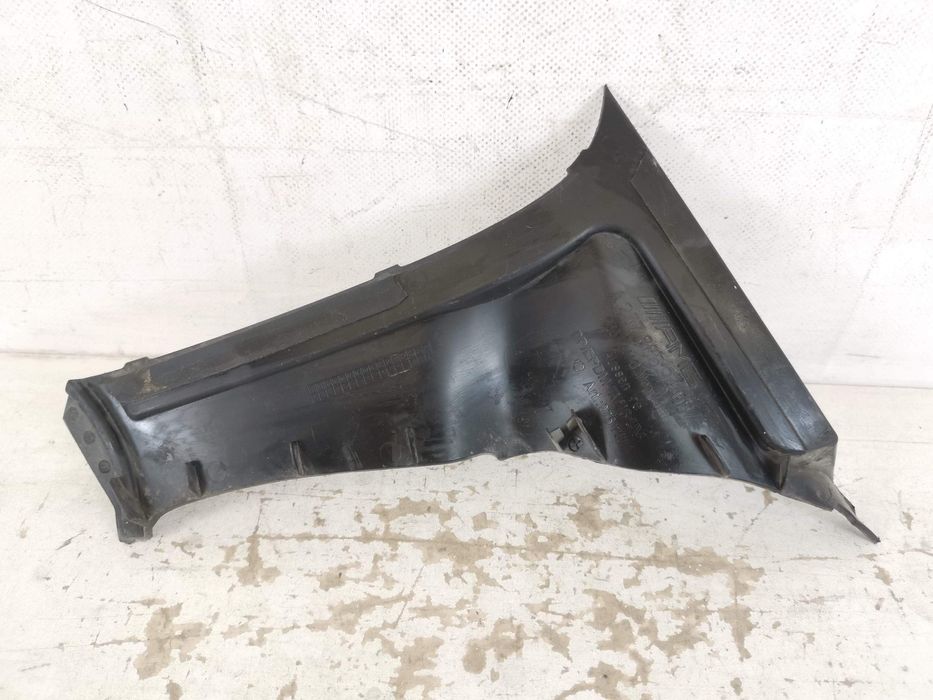 Въздухоотводител на предна дясна броня Мерцедес-Бенц ЦЛС-Клас / Merced