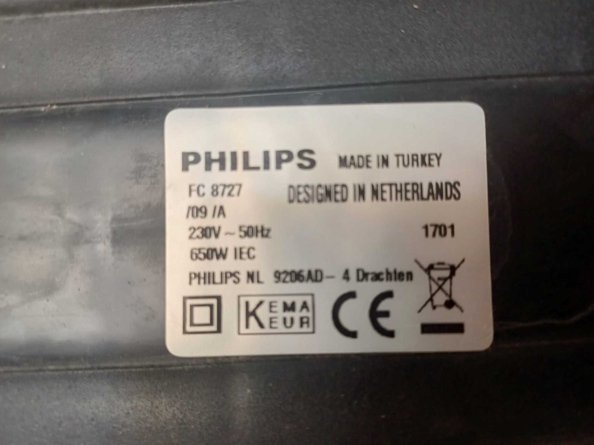 Aspirator Philips FC8227 premium cu accesorii