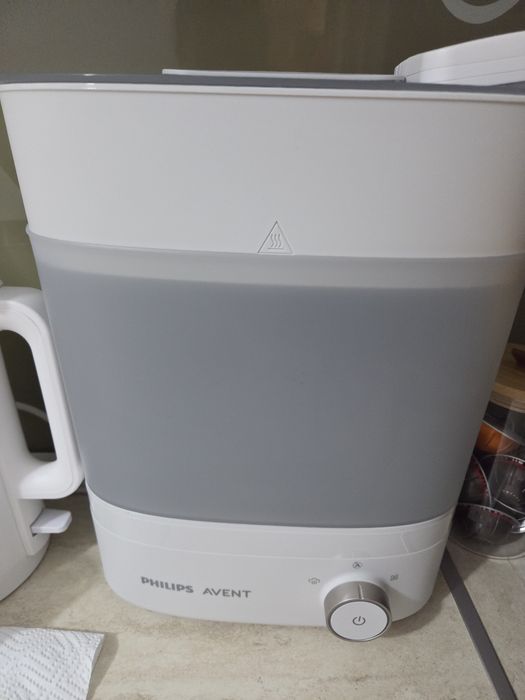 Vând sterilizator biberoane