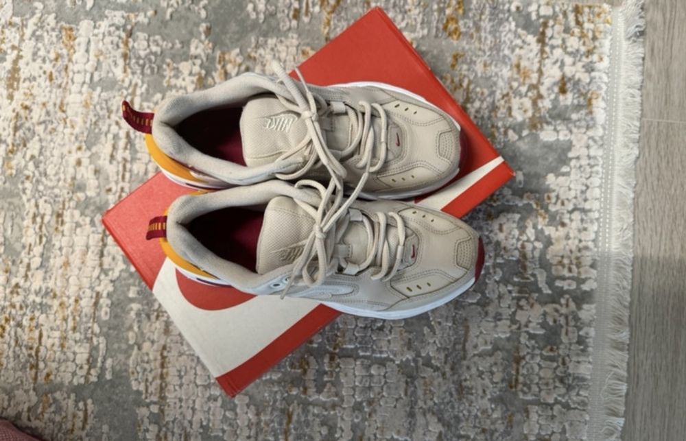 Adidas sport Nike confortabili