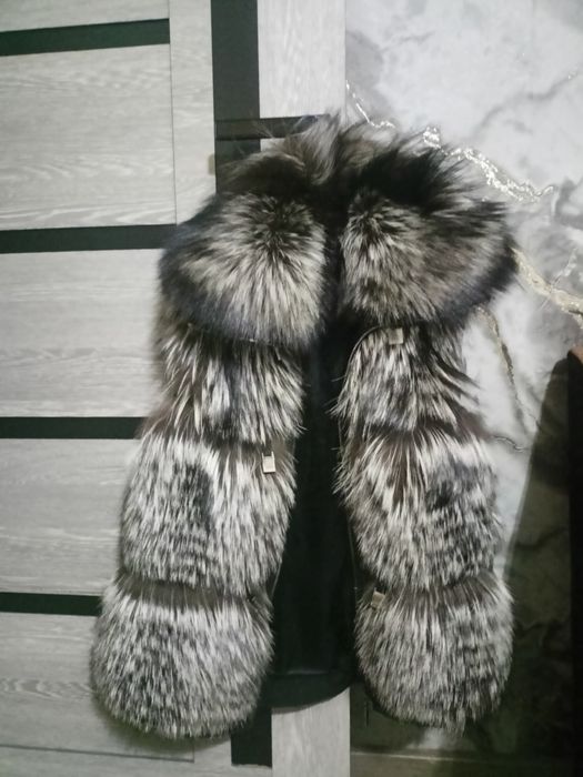 Продам натуральную чернобурку.