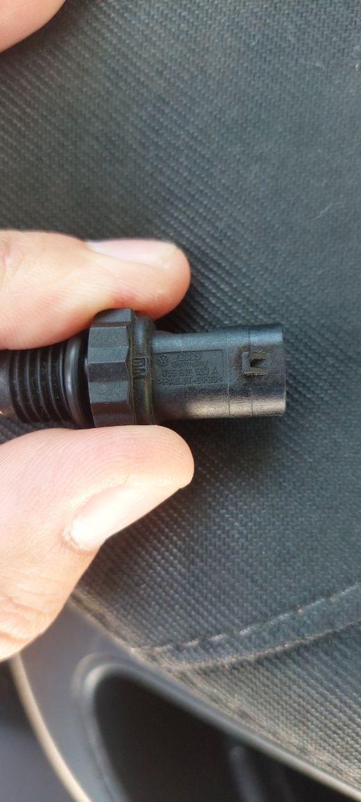 Senzor temperatura combustibil