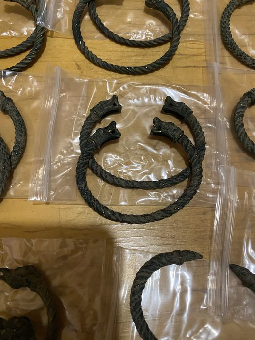 Репродукция на келтски гривни