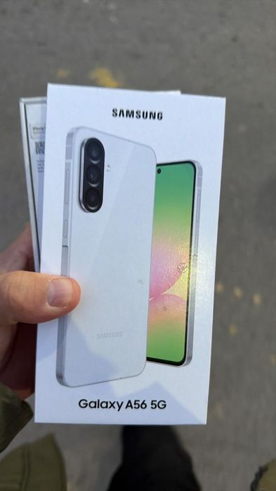 самсунг А 56/256 телефон
