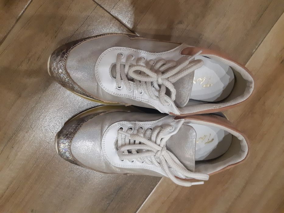 Спортни обувки естествена кожа TARA SHOES