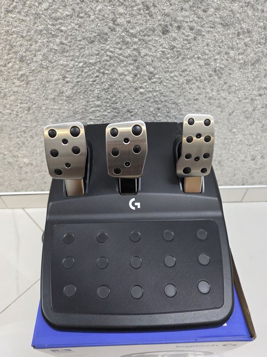 Logitech G923 - PS4/PS5