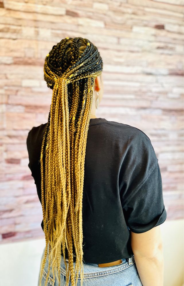 Codite afro, box braids, impletit