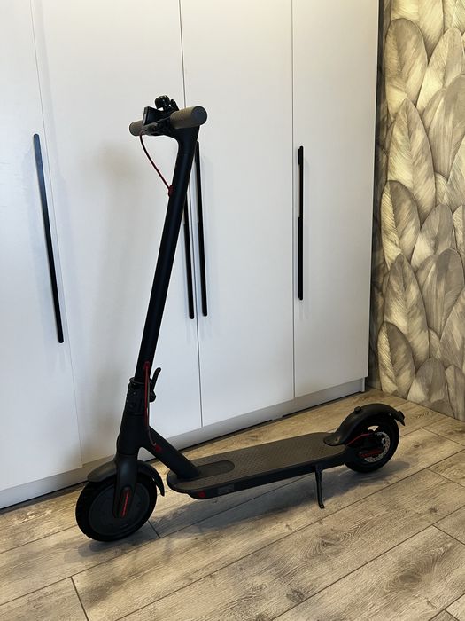 Электросамокат Xiaomi Mijia Electric Scooter M365 черный