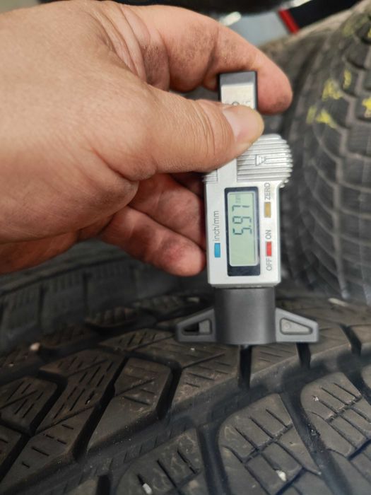 4бр. зимни гуми 225/65/17 Pirelli