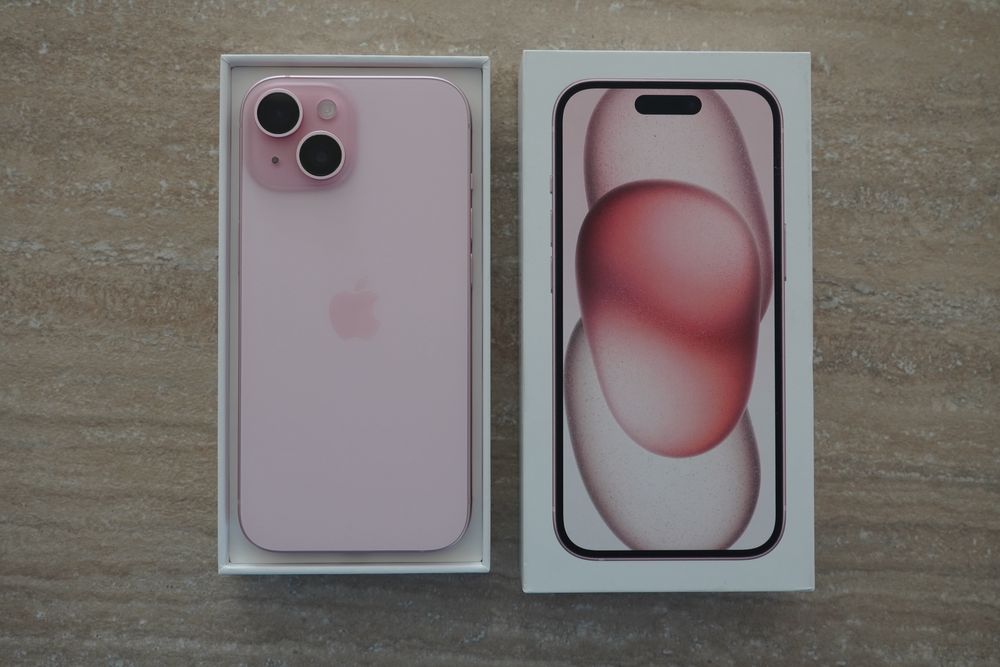 iPhone 15 rose 128gb impecabil