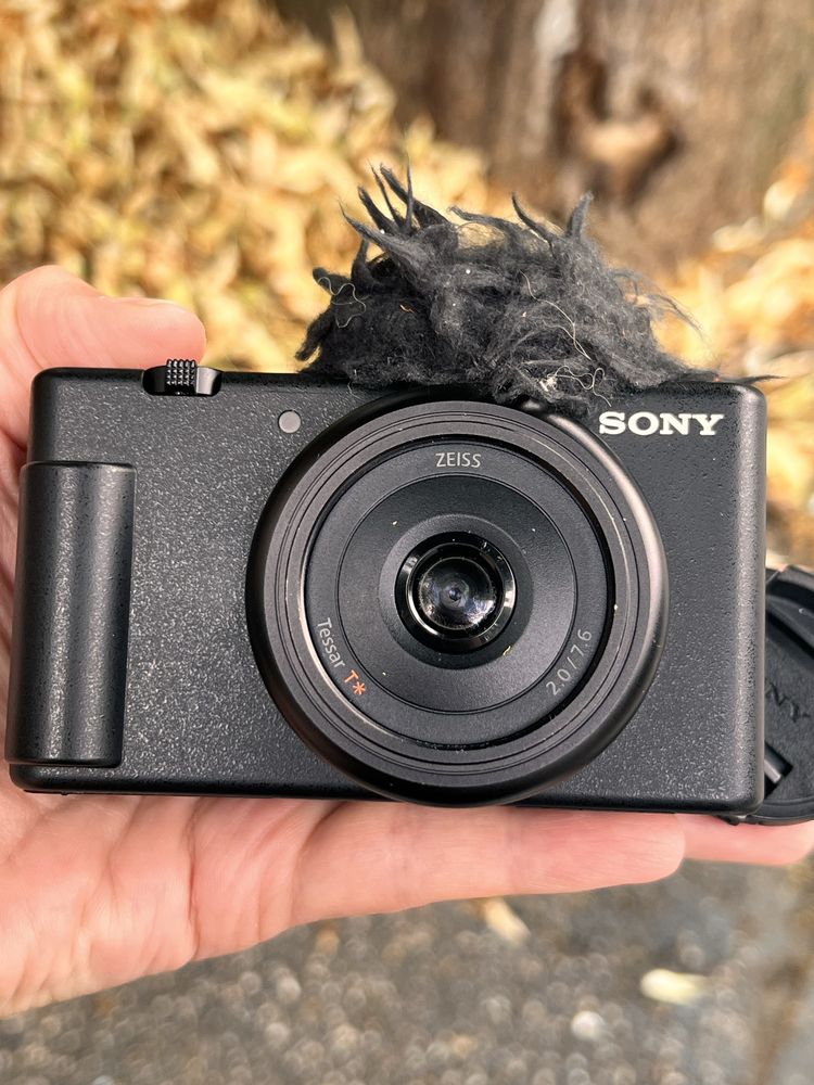 Sony ZV-1F - aparat in stare perfecta de functionare
