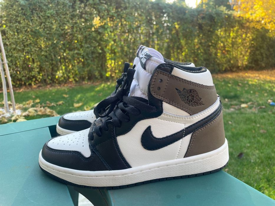 Adidași Jordan 1 Retro High Dark Moka