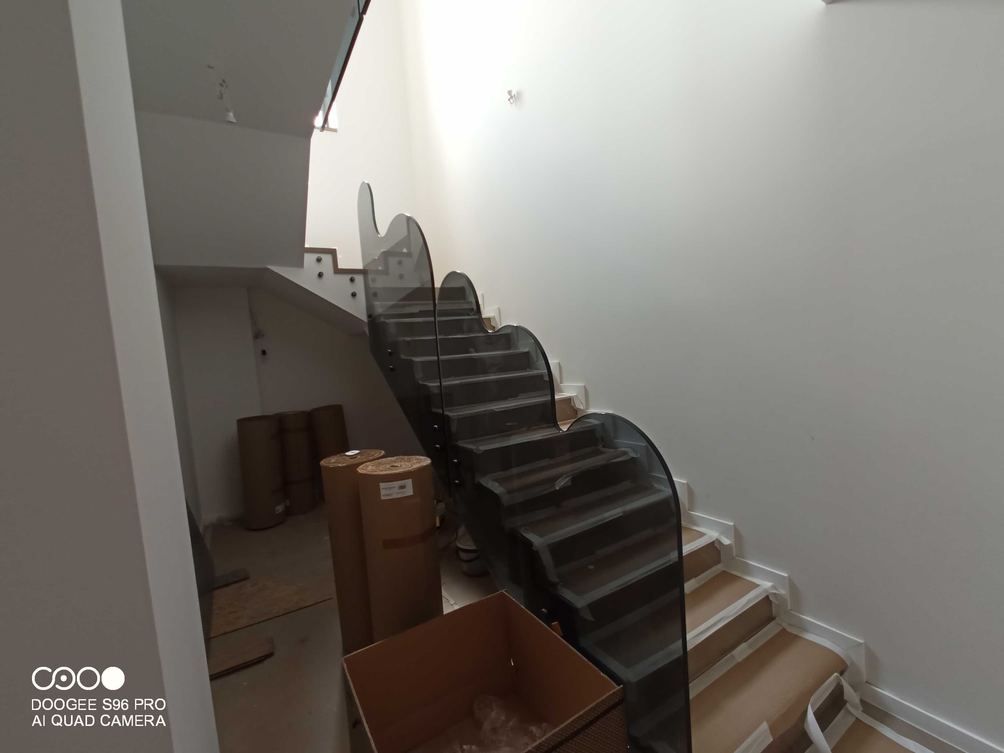Balustrada sticla securizata mana curenta sticla