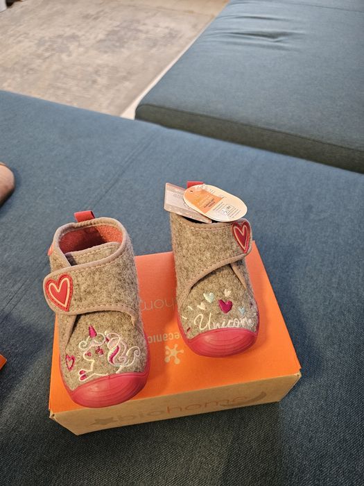 Vand incaltari biomecanics