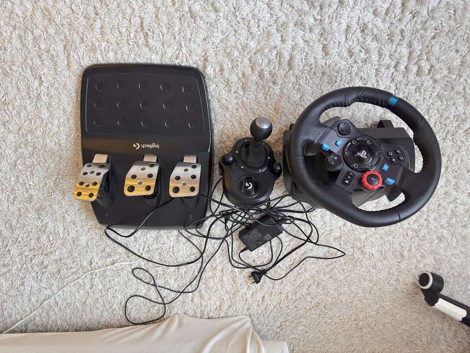 Logitech G29 Steering wheel