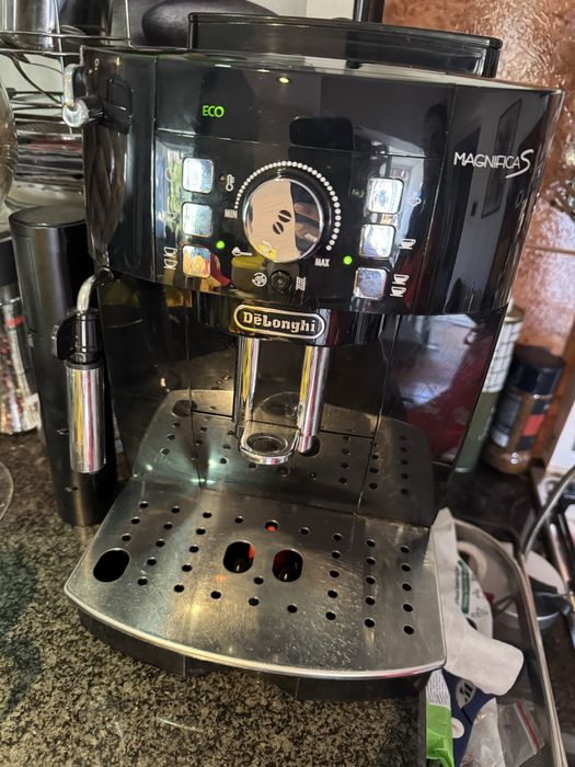 Espressor automat De'Longhi Magnifica S ECAM 22.112.B, 1450 W