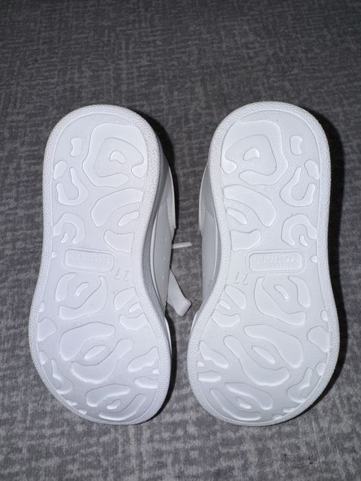 Детски бели маратонки унисекс номер 27